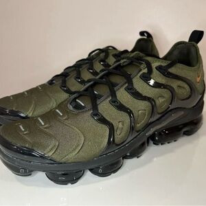 Nike Air Vapormax Olive Green Sneakers
